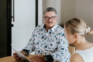 queensland-notary-public Professional solicitor notarising documents