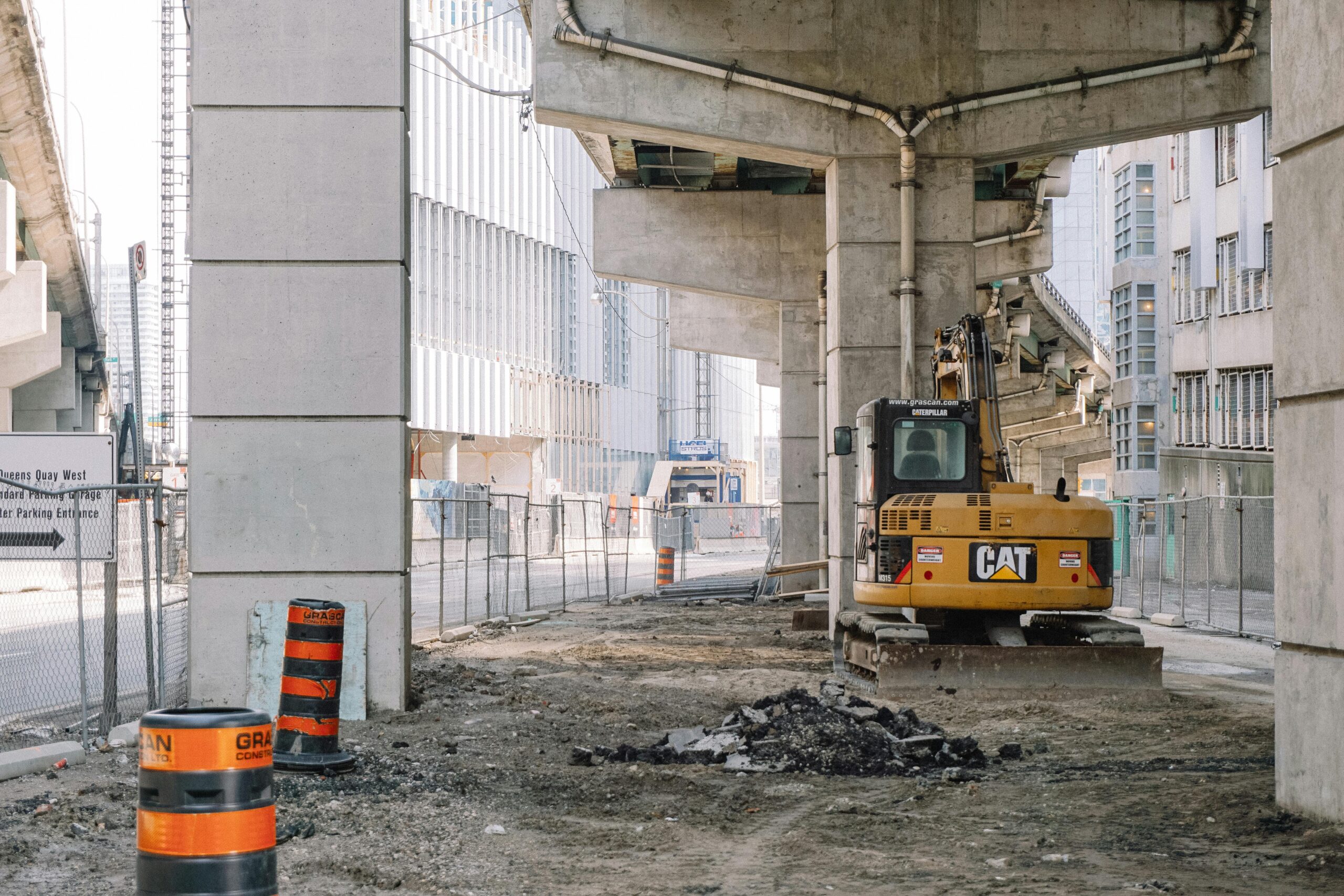 cat excavator on a commercial building construction site